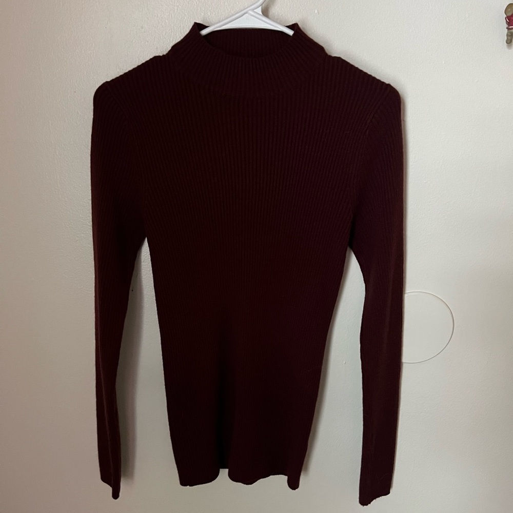 Mock neck / turtle neck sweater